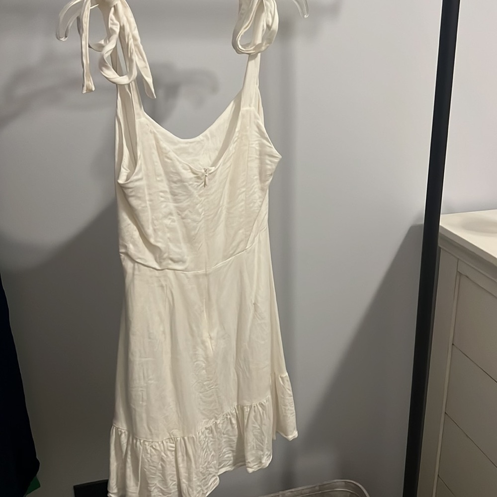 WHITE MINI DRESS š - Picture 4 of 4